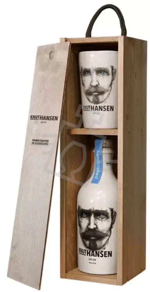 KNUT HANSEN Gin 0,5l Dry gin 42% kerámia palackban FADD. + bögre