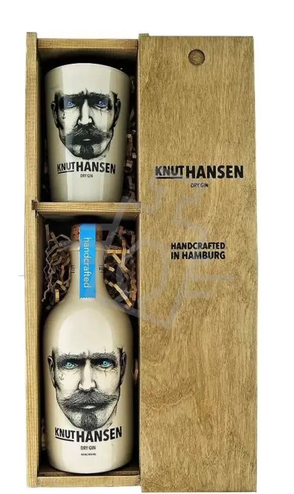KNUT HANSEN Gin 0,5l Dry gin 42% kerámia palackban FADD. + bögre