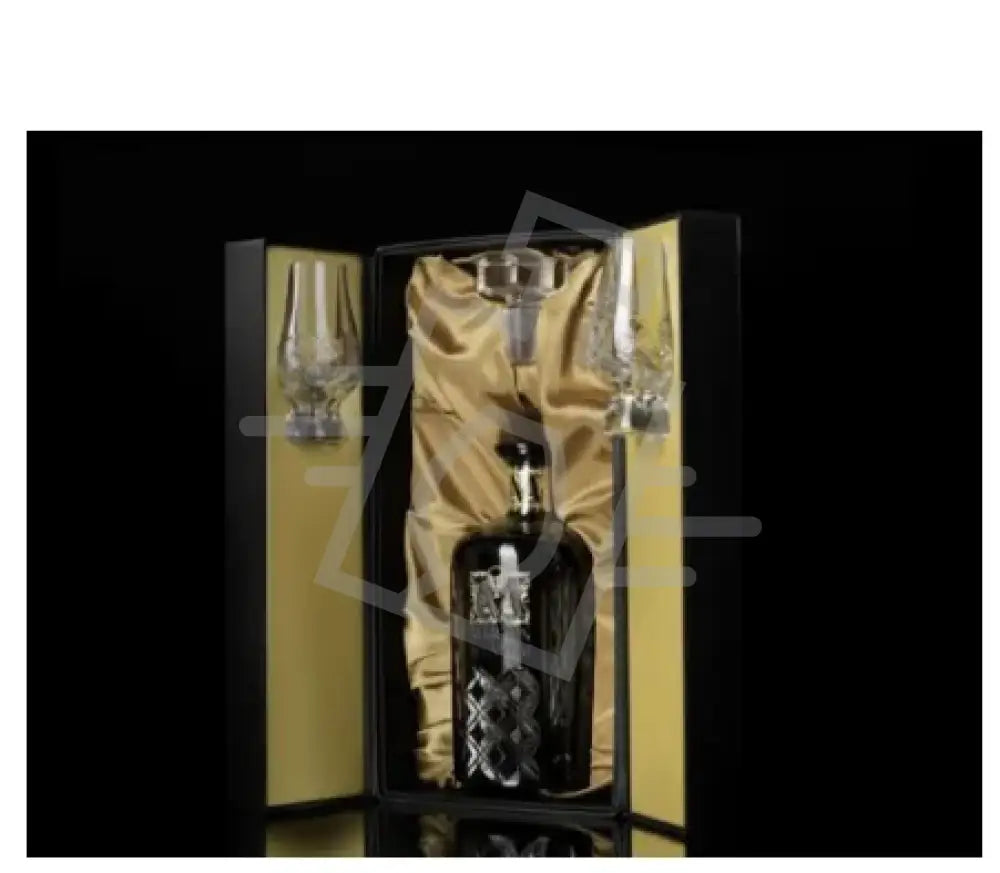 MÁRTON ÉS LÁNYAI Pálinka 0,7l Crystallum Szilva 50% DD.