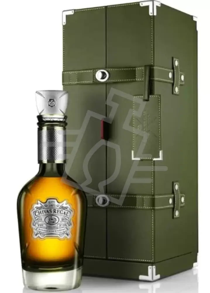 CHIVAS REGAL Whisky The Icon 0,7l 43% BŐRDD.